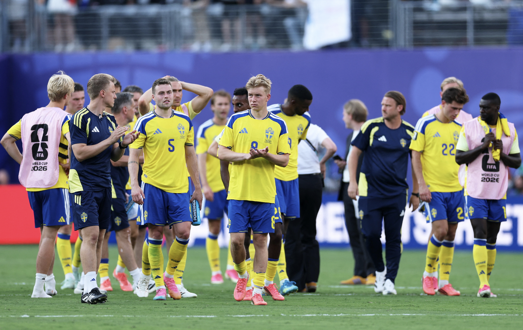 Pär Hansson: Sverige åkte ut med flaggan mer än halvvägs upp i topp