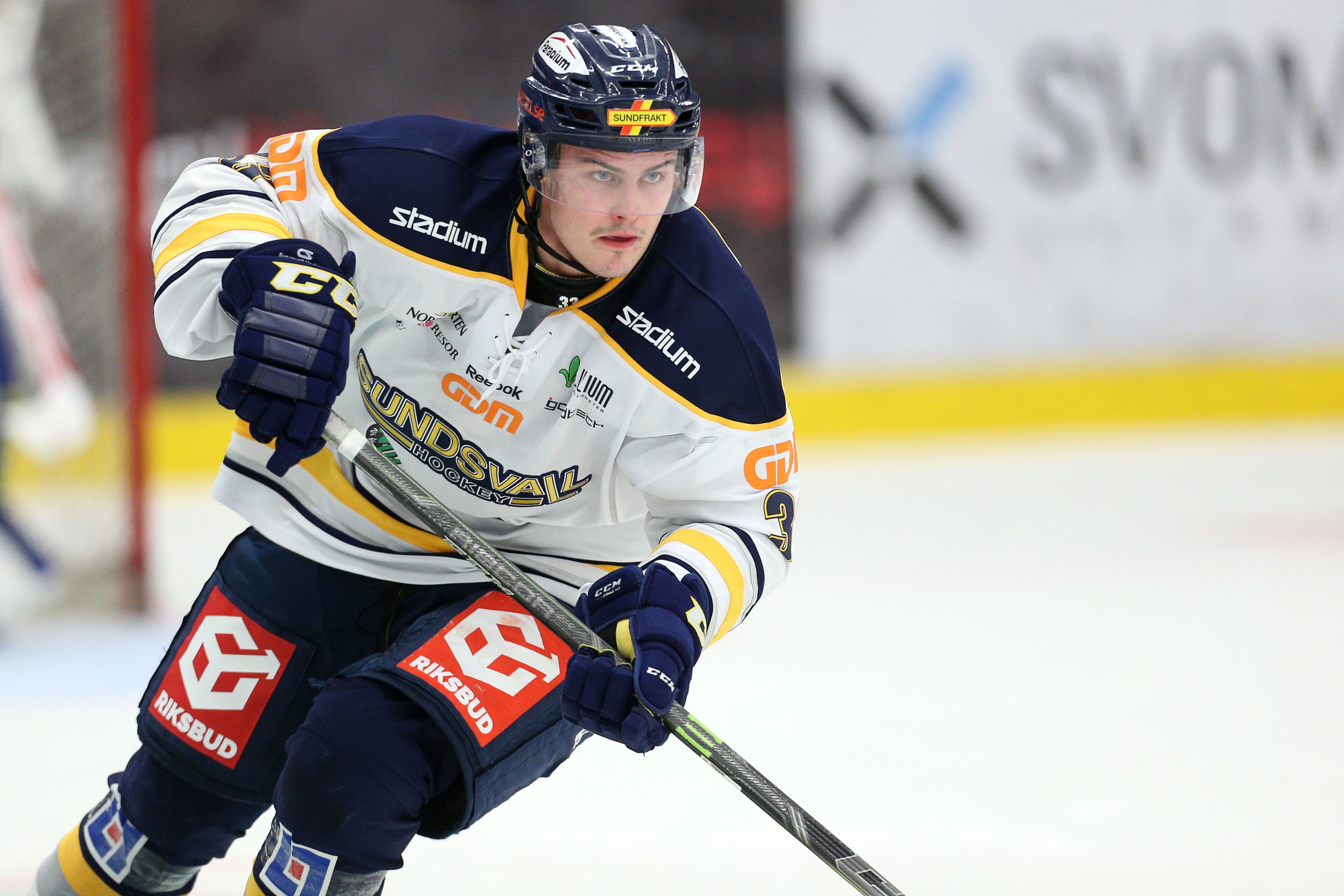 Den 24-årige Timrå-bekantingen slutar