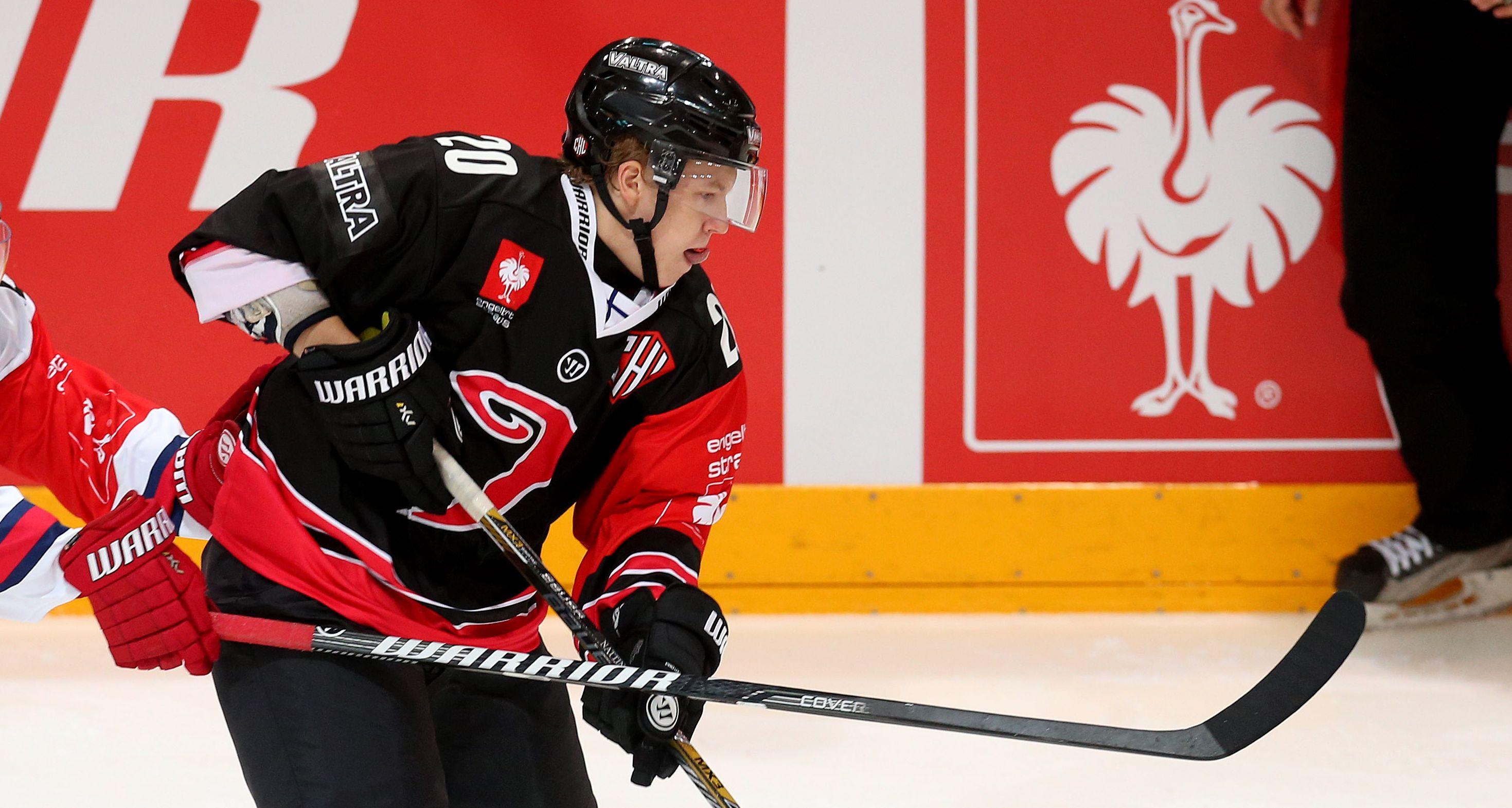 Forwarden med 265 matcher i den finska högstaligan på meritlistan hamnar i HockeyAllsvenskan