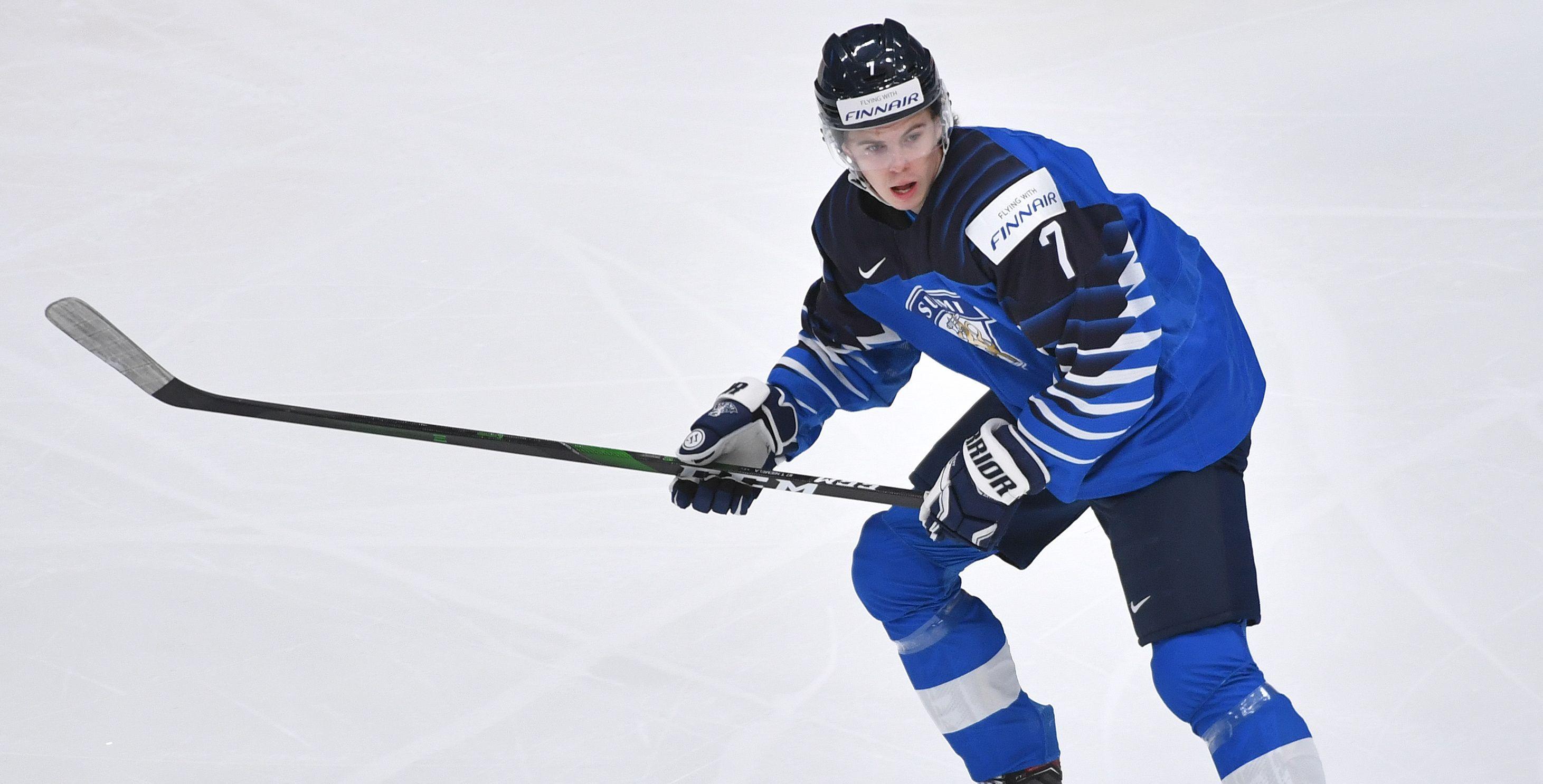 Värvar back från AHL