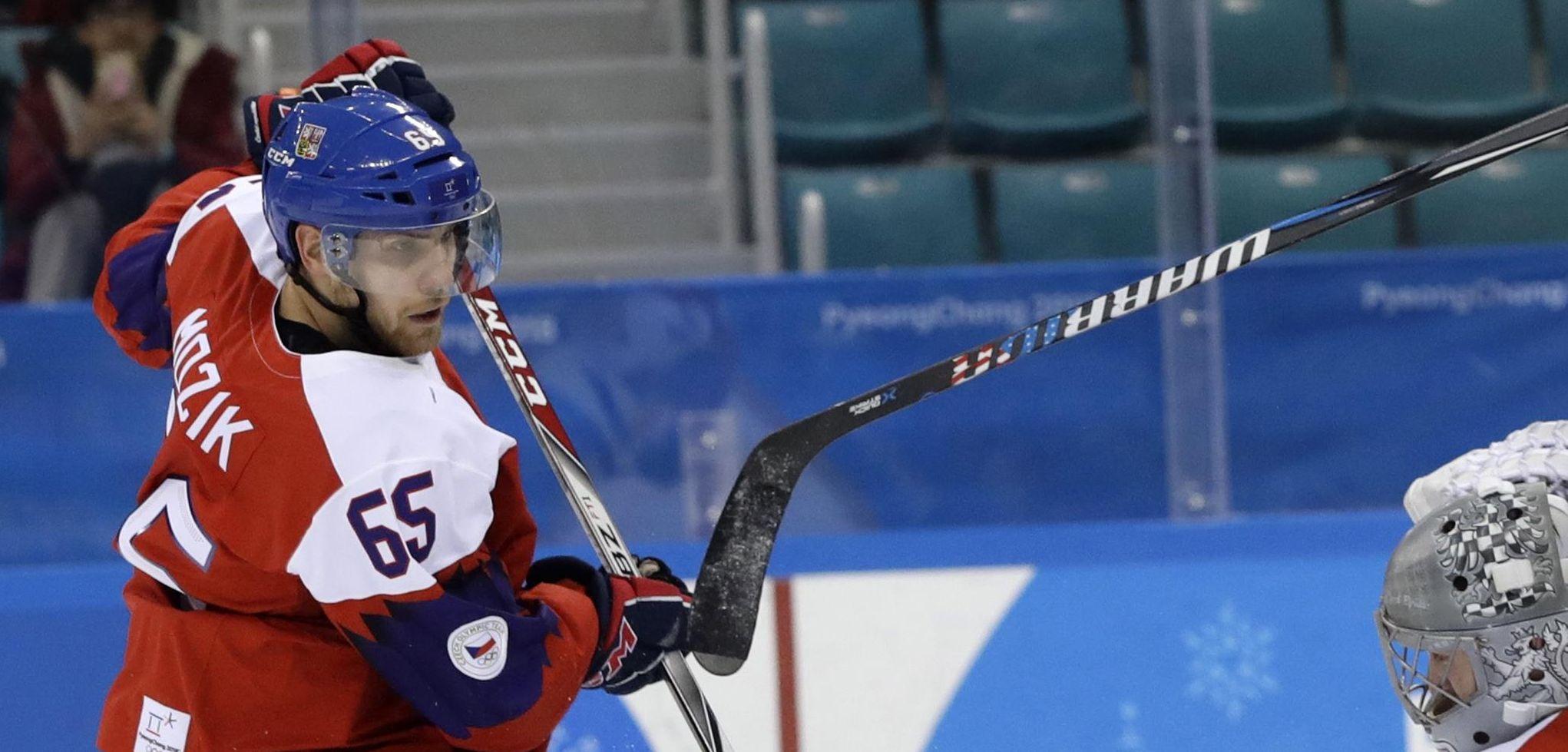 Ytterligare en namnkunnig back till SHL-laget