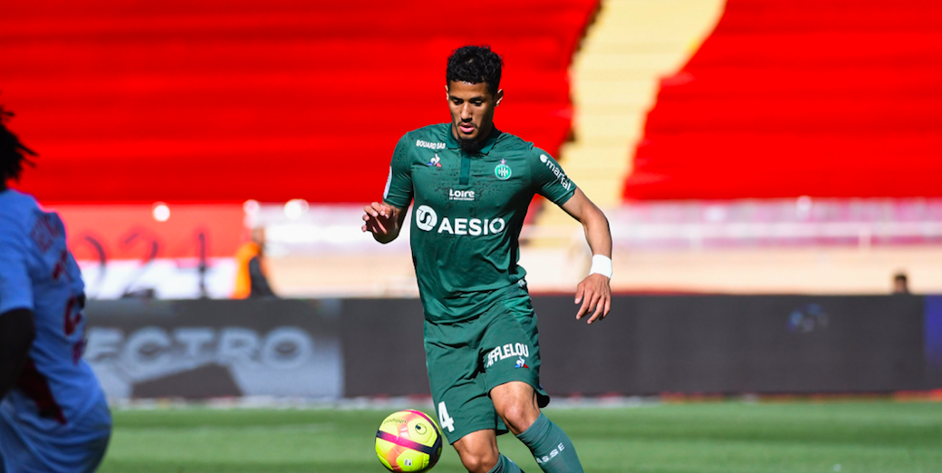 Uppgifter: Mittbacken nära Arsenal