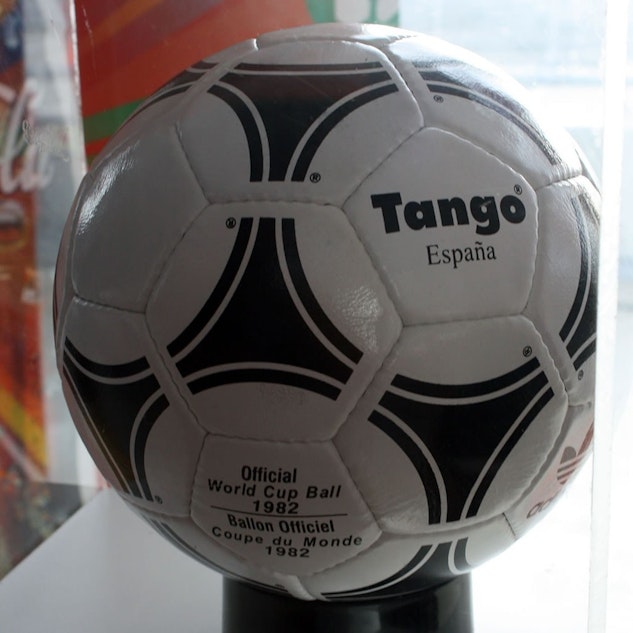 Adidas Tango Espana 1982 World Cup Ball Pmfnz9Heo93K1Etidy124Ki0X